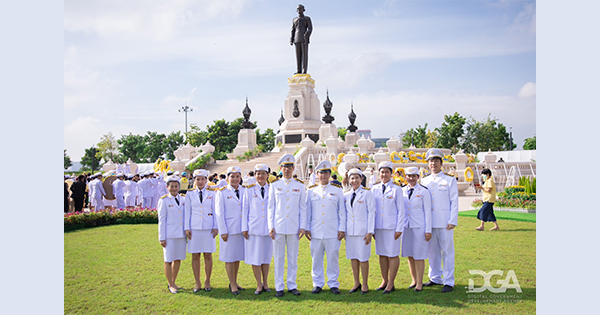 DGA ร่วมพิธีวางพวงมาลาถวายสักการะพระบรมราชานุสาวรีย์พระบาทสมเด็จพระบรมชนกาธิเบศร มหาภูมิพลอดุลยเดชมหาราช บรมนาถบพิตร เนื่องใน “วันนวมินทรมหาราช”